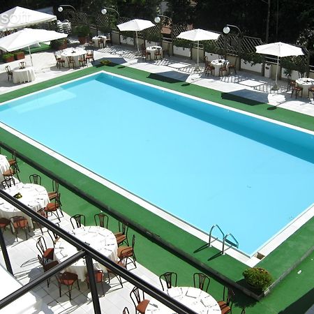 Hotel Du Parc Атри Екстериор снимка