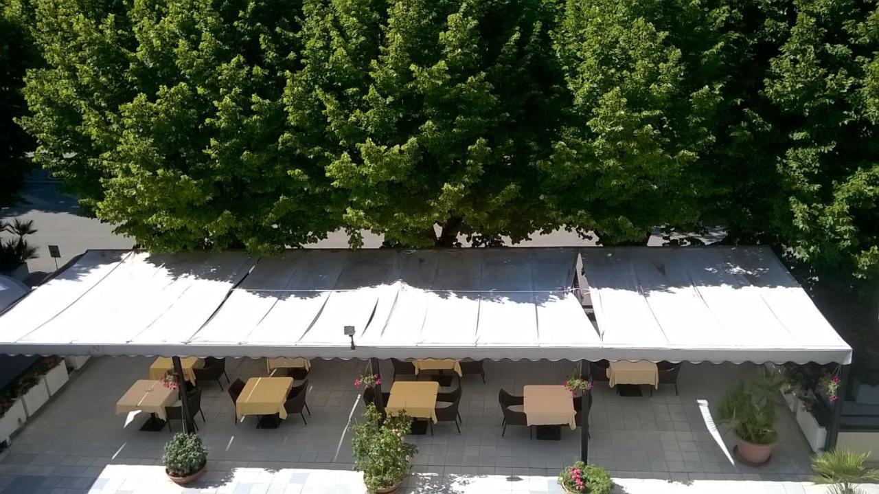 Hotel Du Parc Атри Екстериор снимка