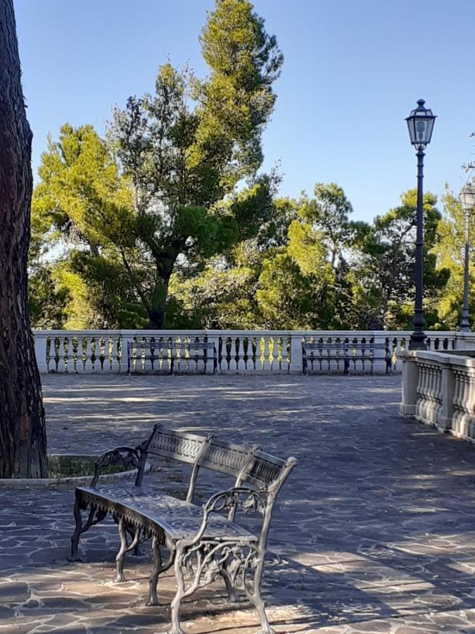 Hotel Du Parc Атри Екстериор снимка