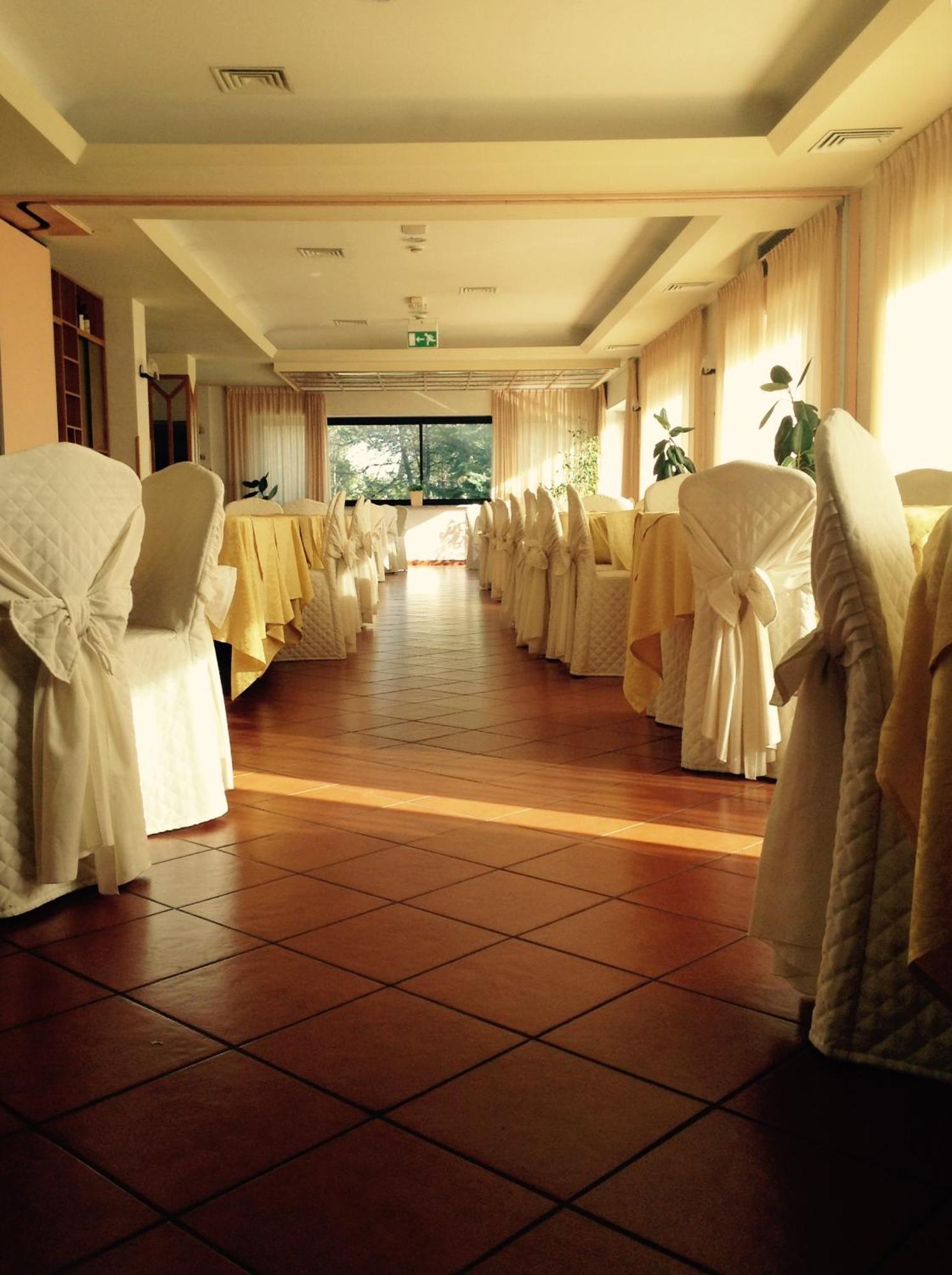 Hotel Du Parc Атри Екстериор снимка